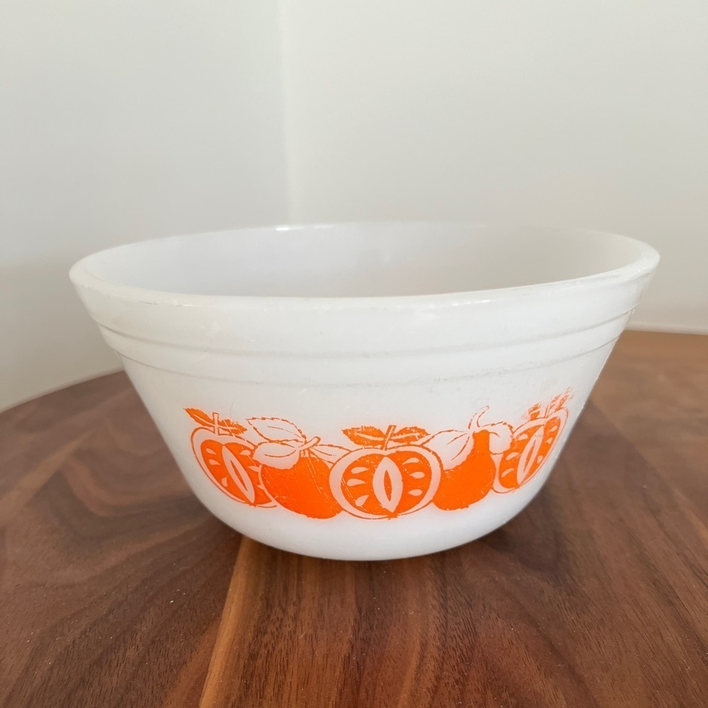 FEDERAL GLASS Vintage Milk Glass 6" Mixing Bowl Orange Fruit Design Collectible